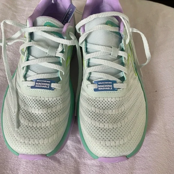 (NEW) Skechers Women's Dual-Lite Sneakers - White and Purple - Picture 4 of 4